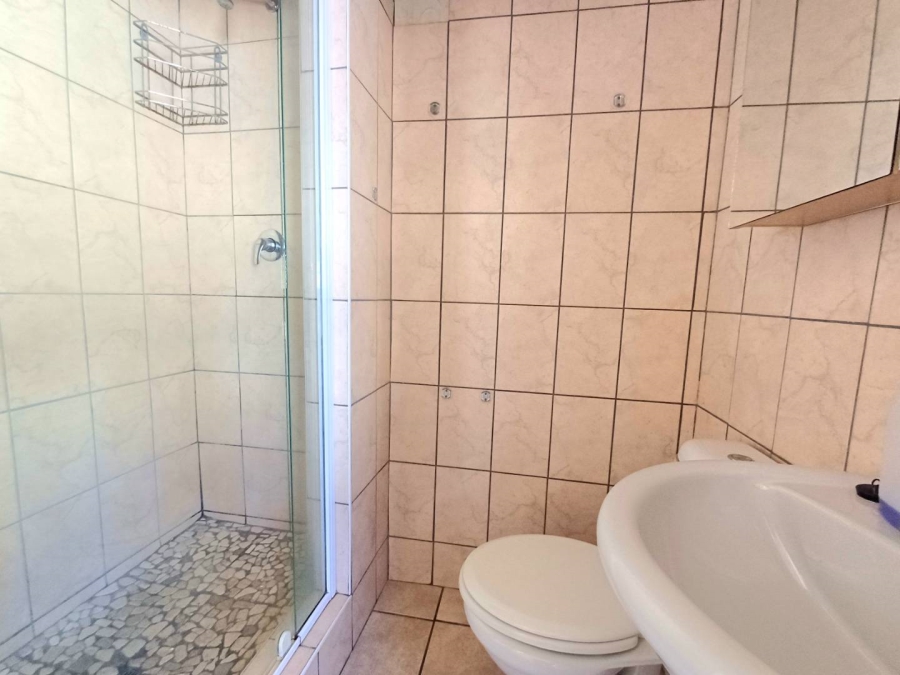 8 Bedroom Property for Sale in Noordhoek Free State